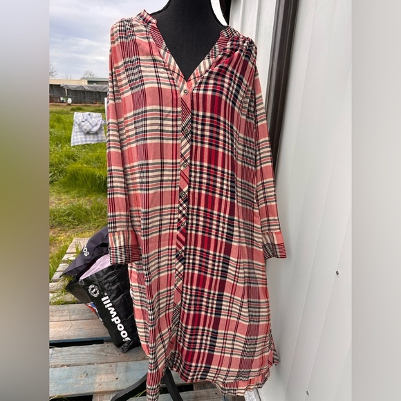 FREE PEOPLE LORALEI SHIRT WOMENS SMALL /PETITE Red Plaid Shirt - Picture 2 of 12